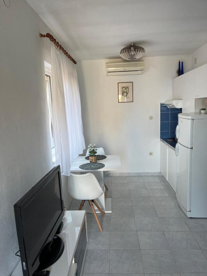 Apartments Despotovic Vis Extérieur photo